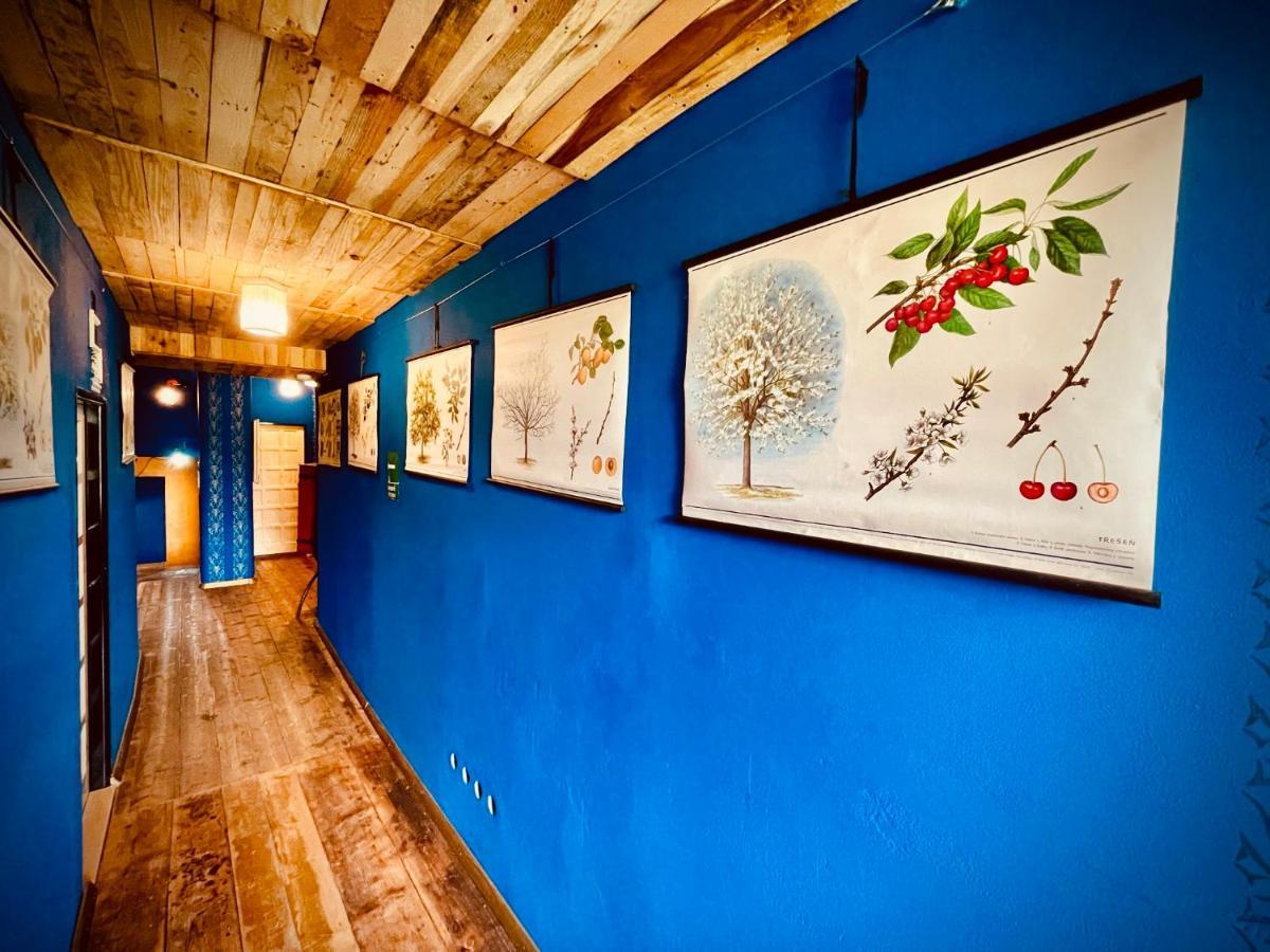 Haraburdi Recyclart Hotel Kostelec nad Orlici Экстерьер фото